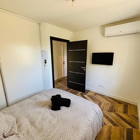 High-end, Direct Access To Vias-plage *